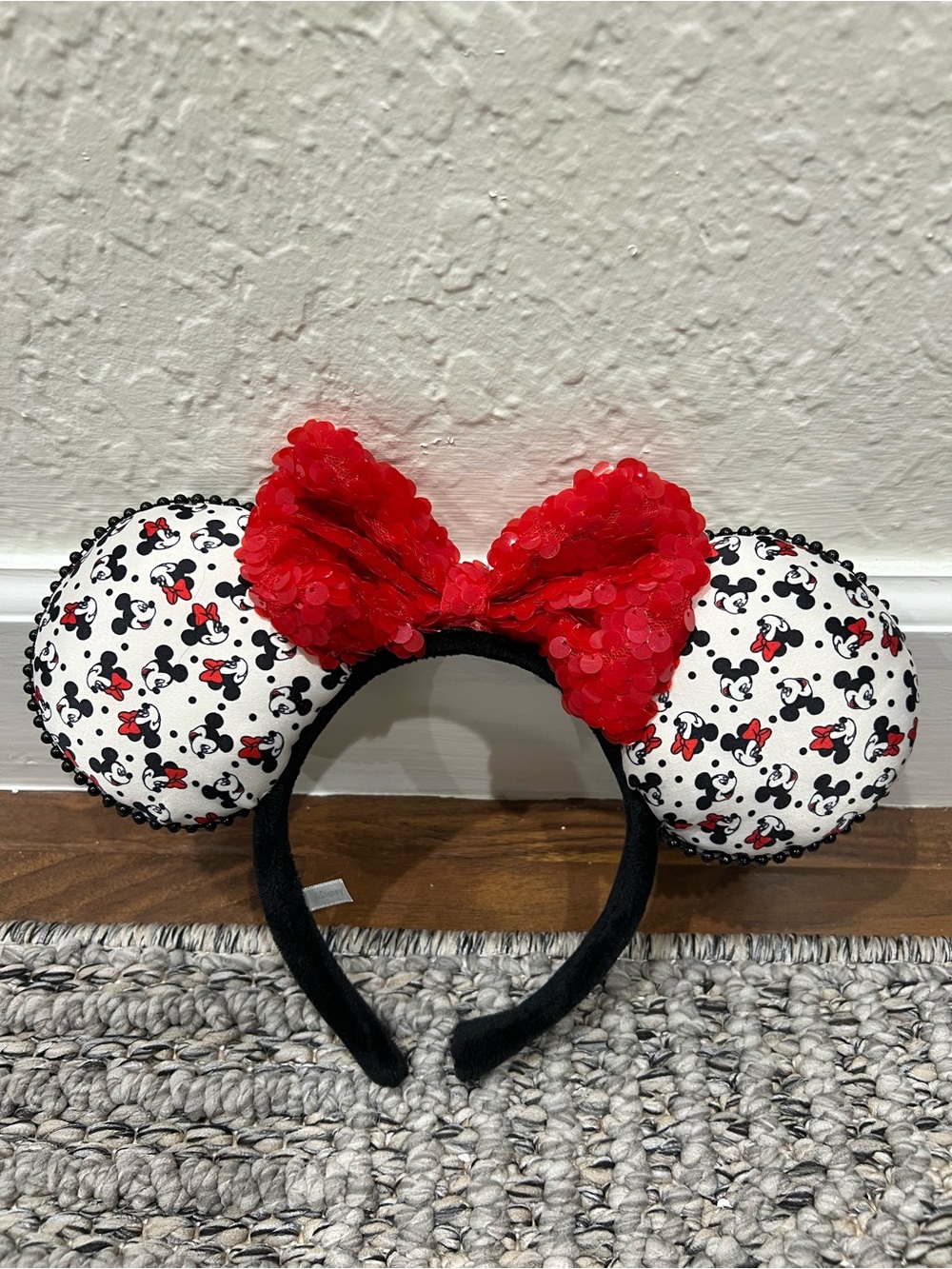 Minnie Mouse Red Sequin Bow Ears